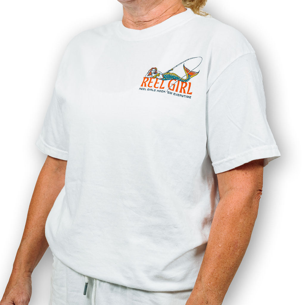 Shirt Hook 'Em Tee – Unisex Outdoor Graphic Tee